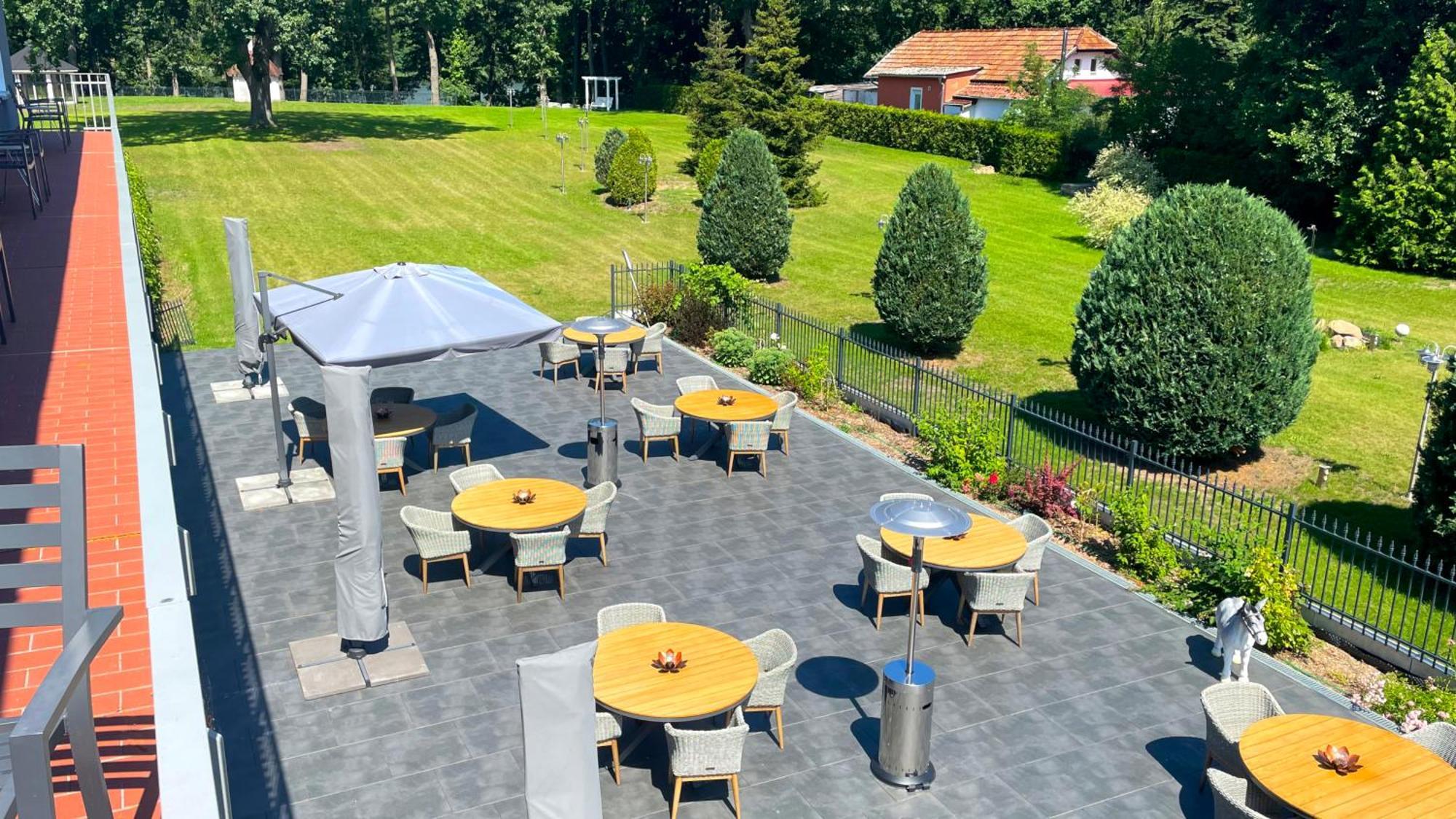 Seehotel Louise Dannenwalde Exterior foto