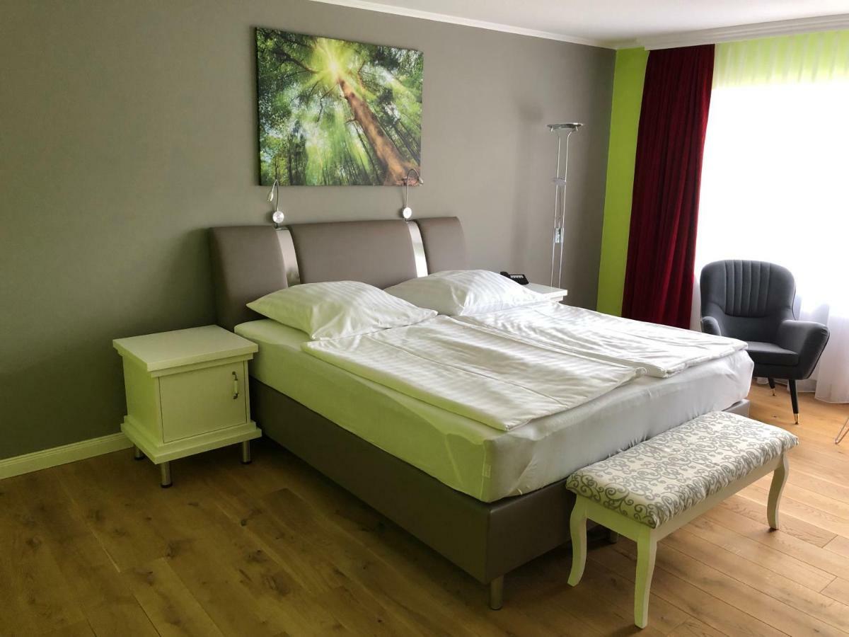 Seehotel Louise Dannenwalde Exterior foto